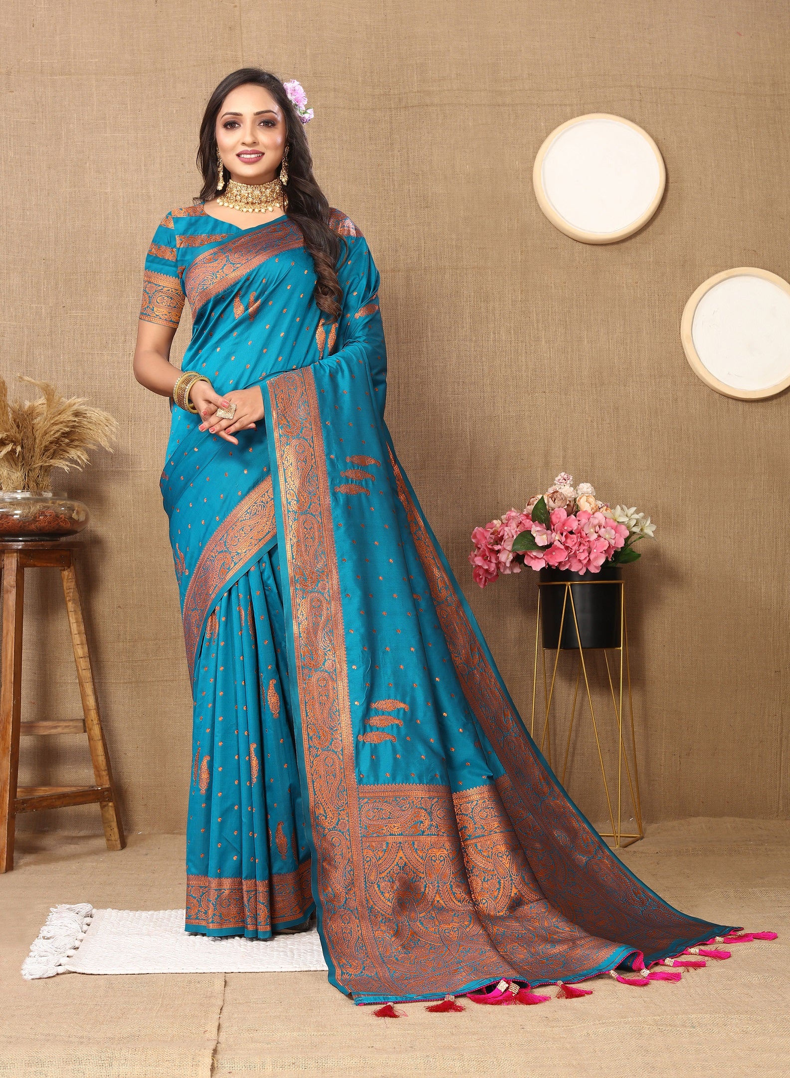 Vedant Vastram Rama Color Banarasi Silk Saree - Rama - Distacart
