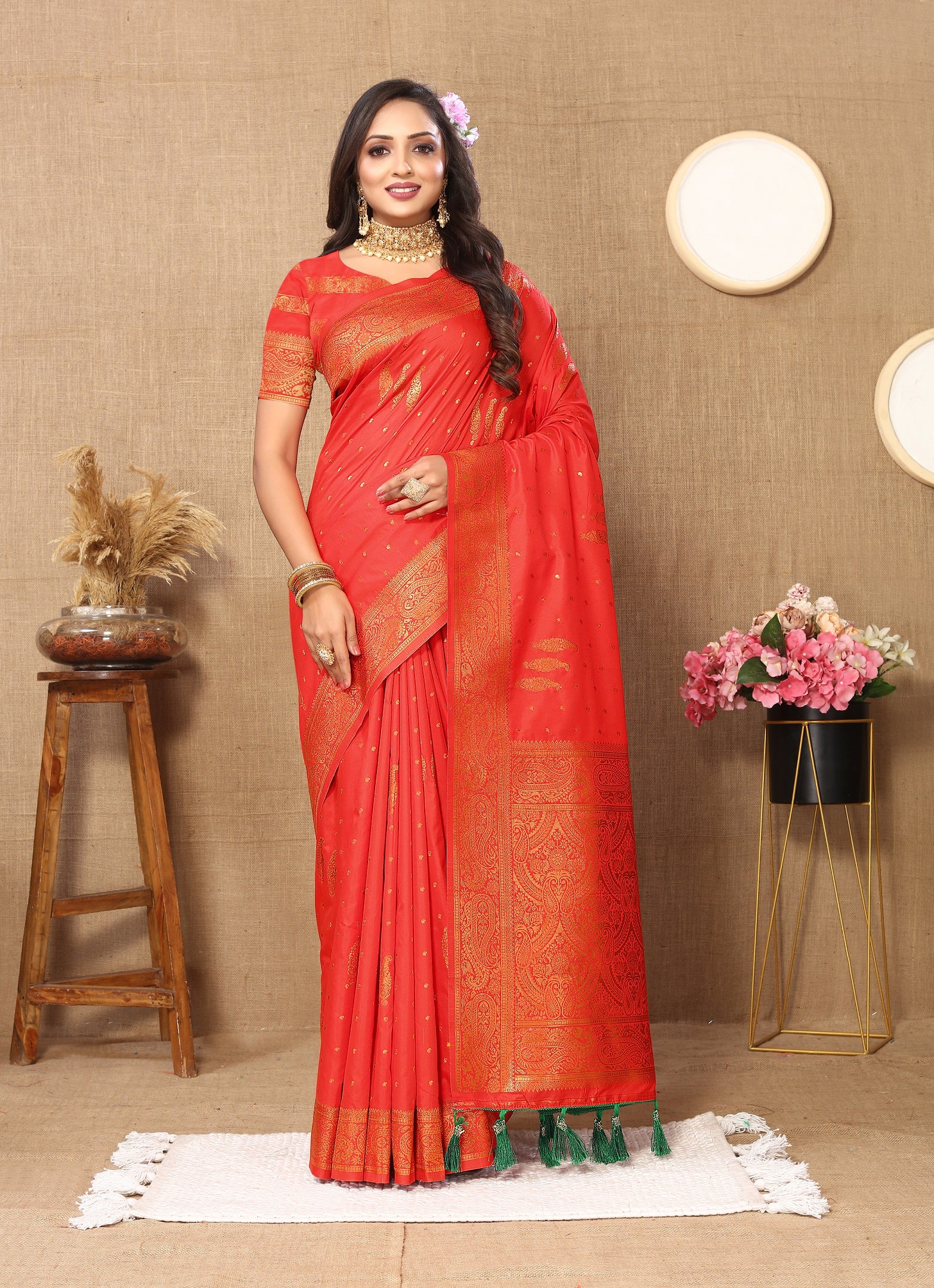 Vedant Vastram Red Color Banarasi Silk Saree - Red - Distacart