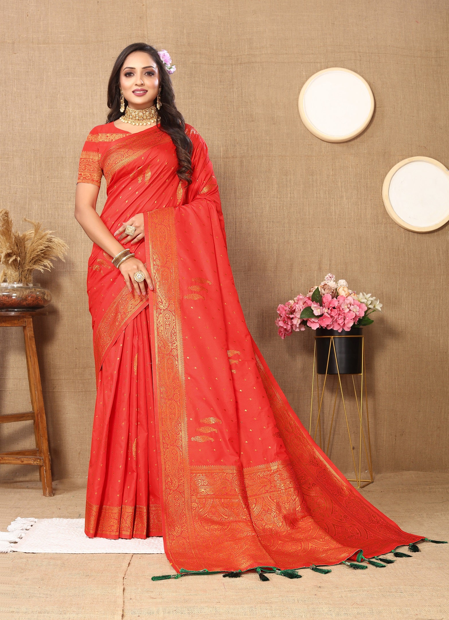 Vedant Vastram Red Color Banarasi Silk Saree - Red - Distacart