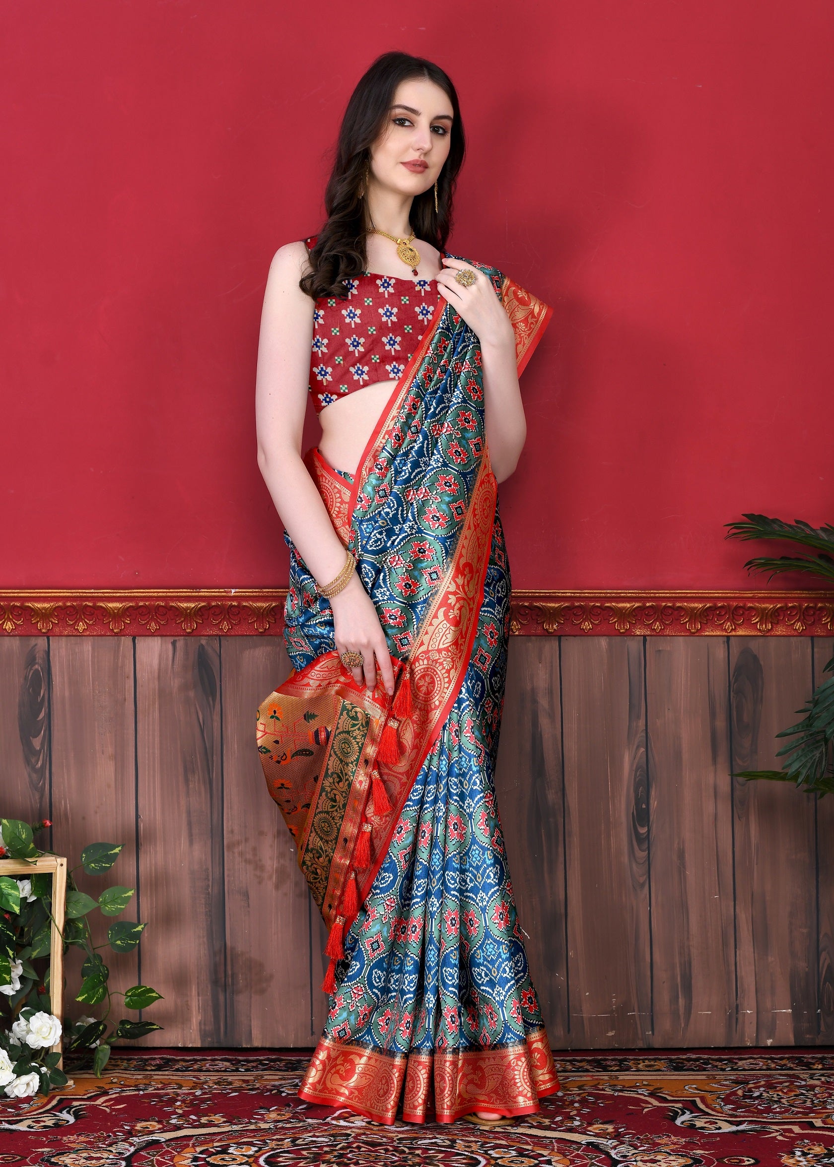 Vedant Vastram Royal Blue Color Kanjeevaram Silk Saree - Royal Blue - Distacart