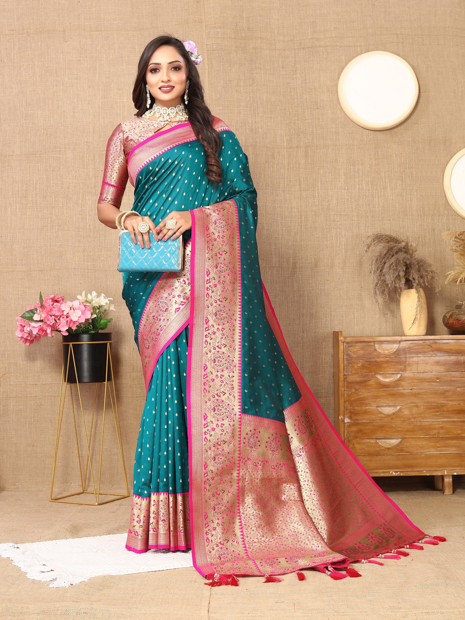 Vedant Vastram Rama Color Kanjeevaram Silk Saree - Rama - Distacart