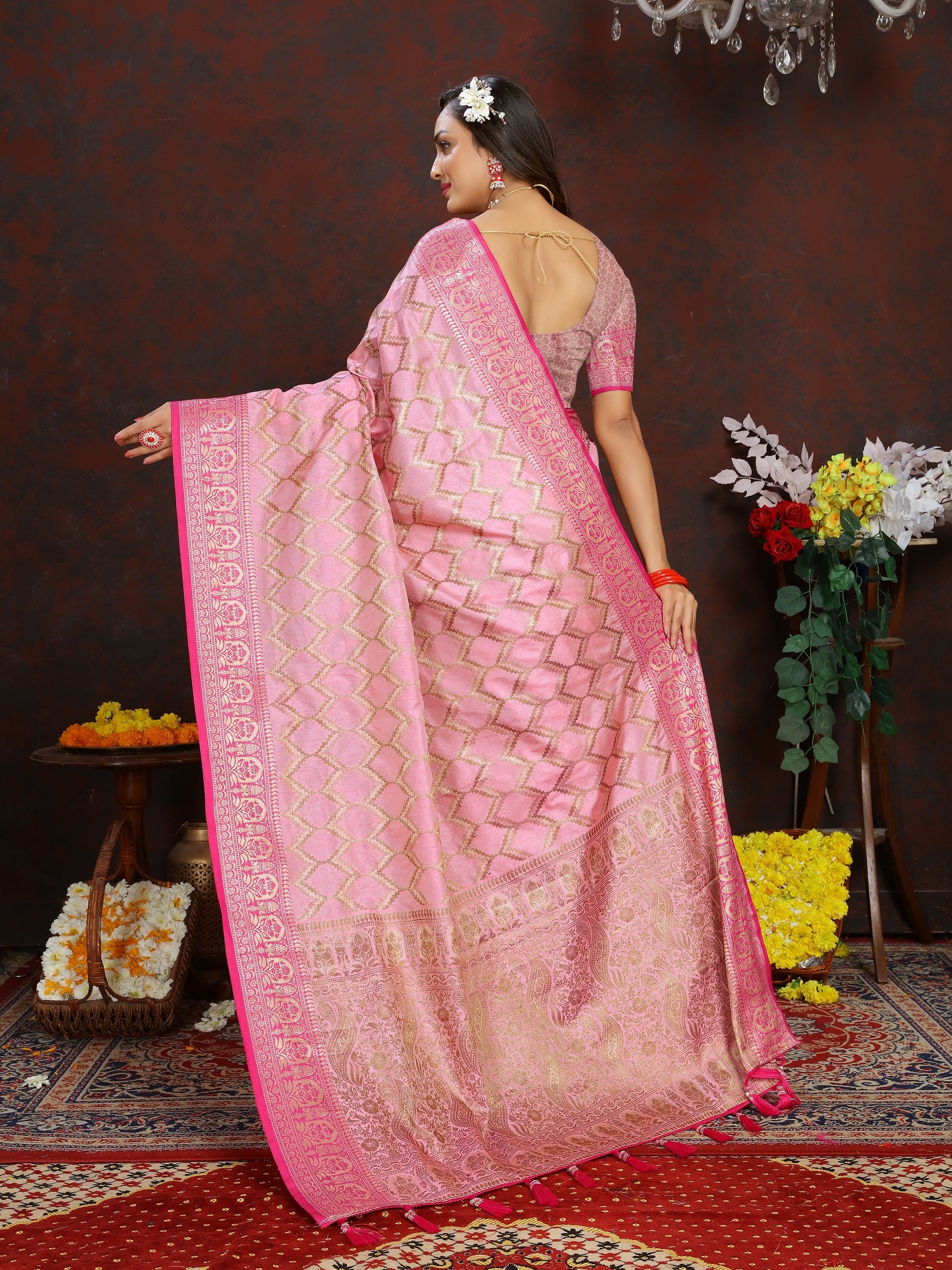 Vedant Vastram Baby Pink Color Banarasi Silk Saree - Baby Pink - Distacart