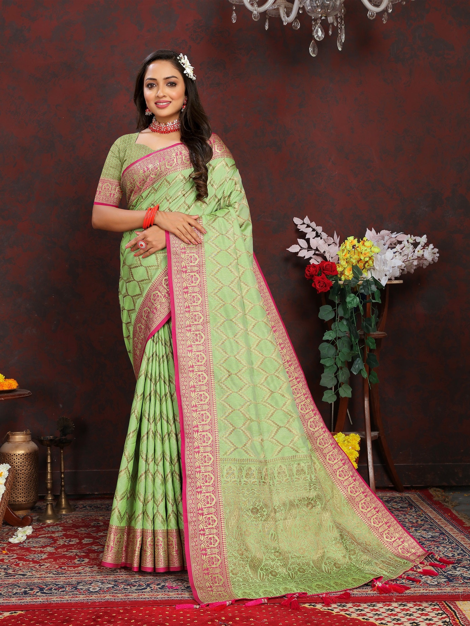 Vedant Vastram Parrot Color Banarasi Silk Saree - Parrot - Distacart
