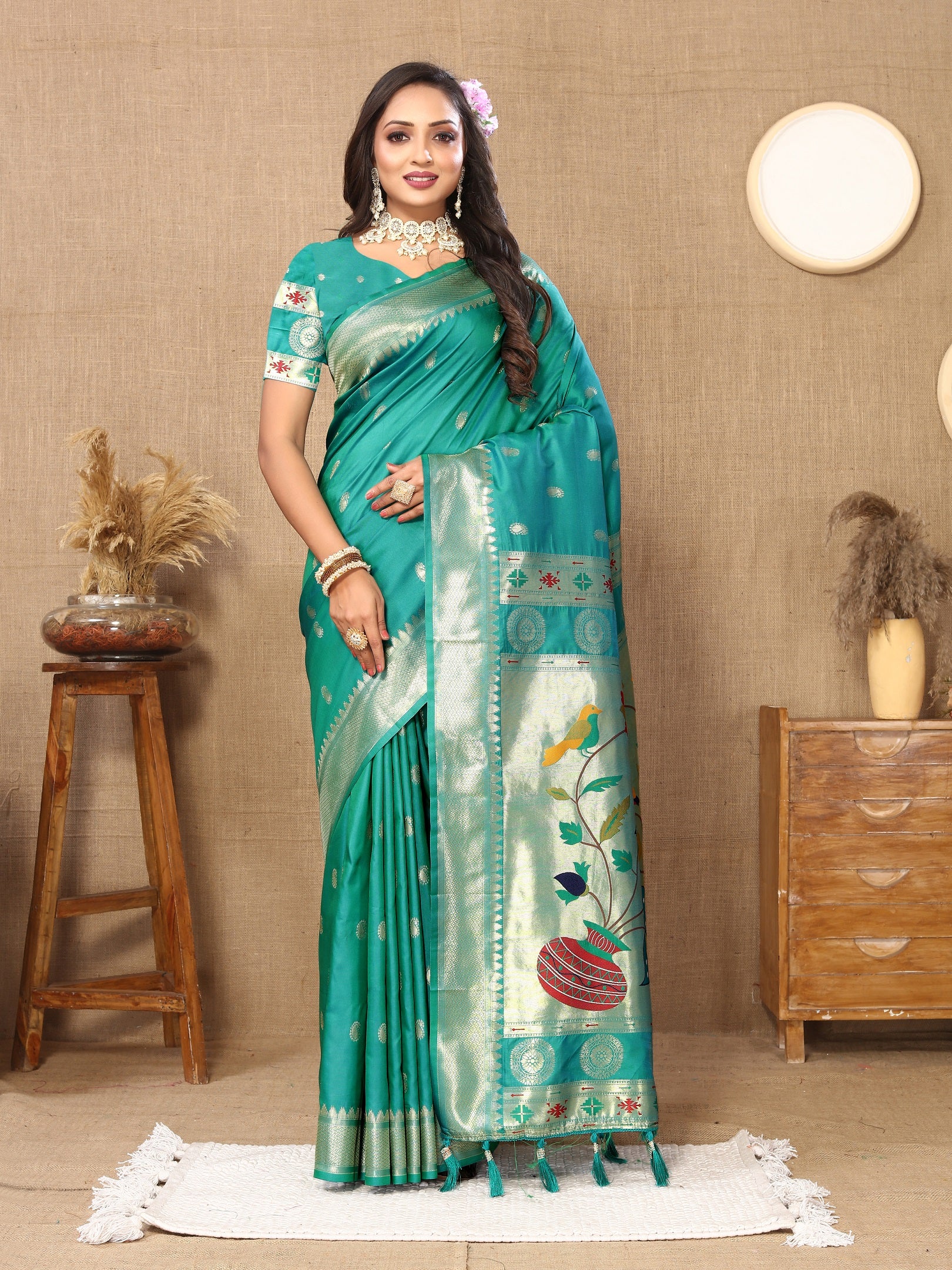 Vedant Vastram See Green Color Paithani Silk Saree - See Green - Distacart