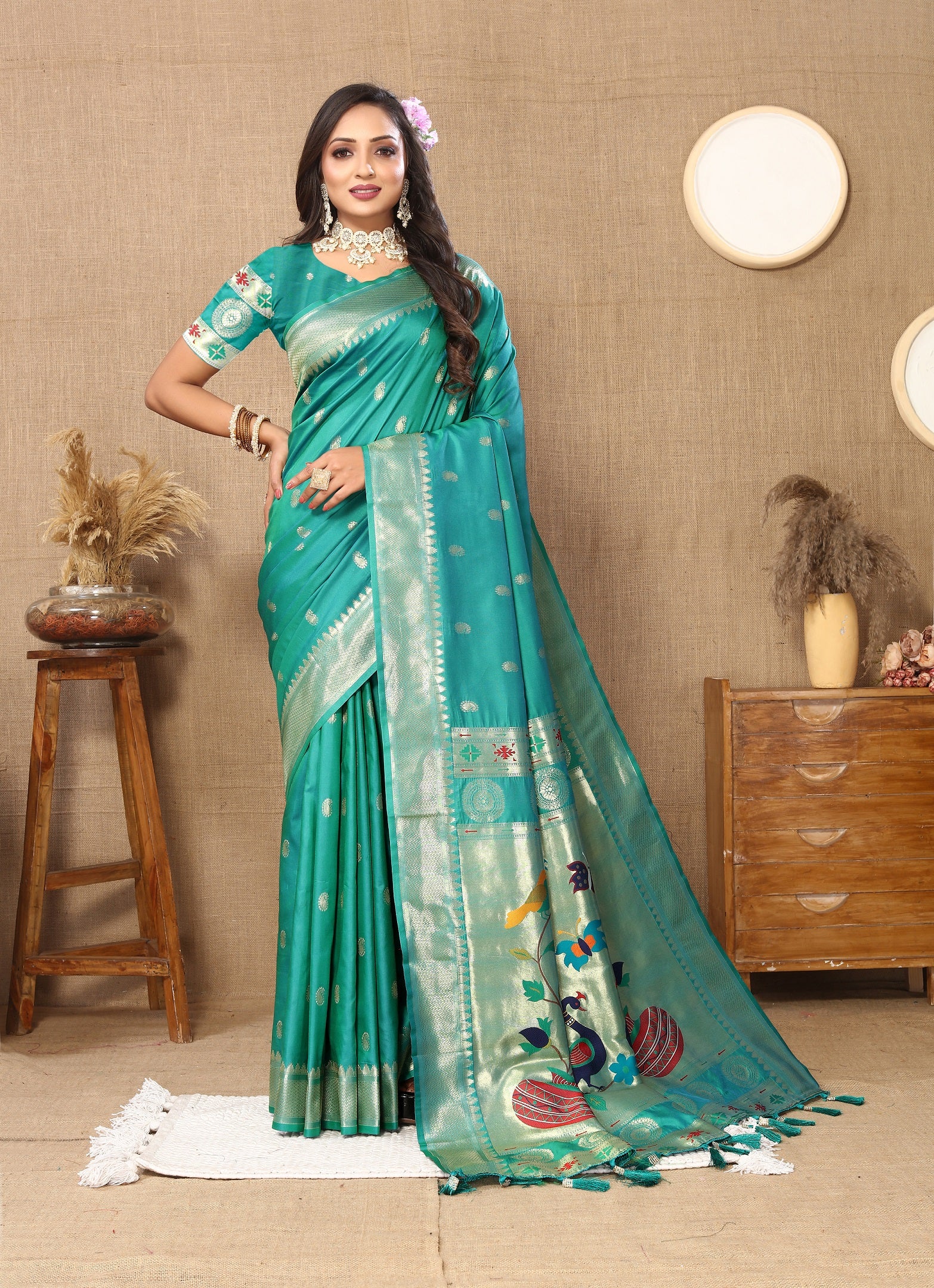 Vedant Vastram See Green Color Paithani Silk Saree - See Green - Distacart