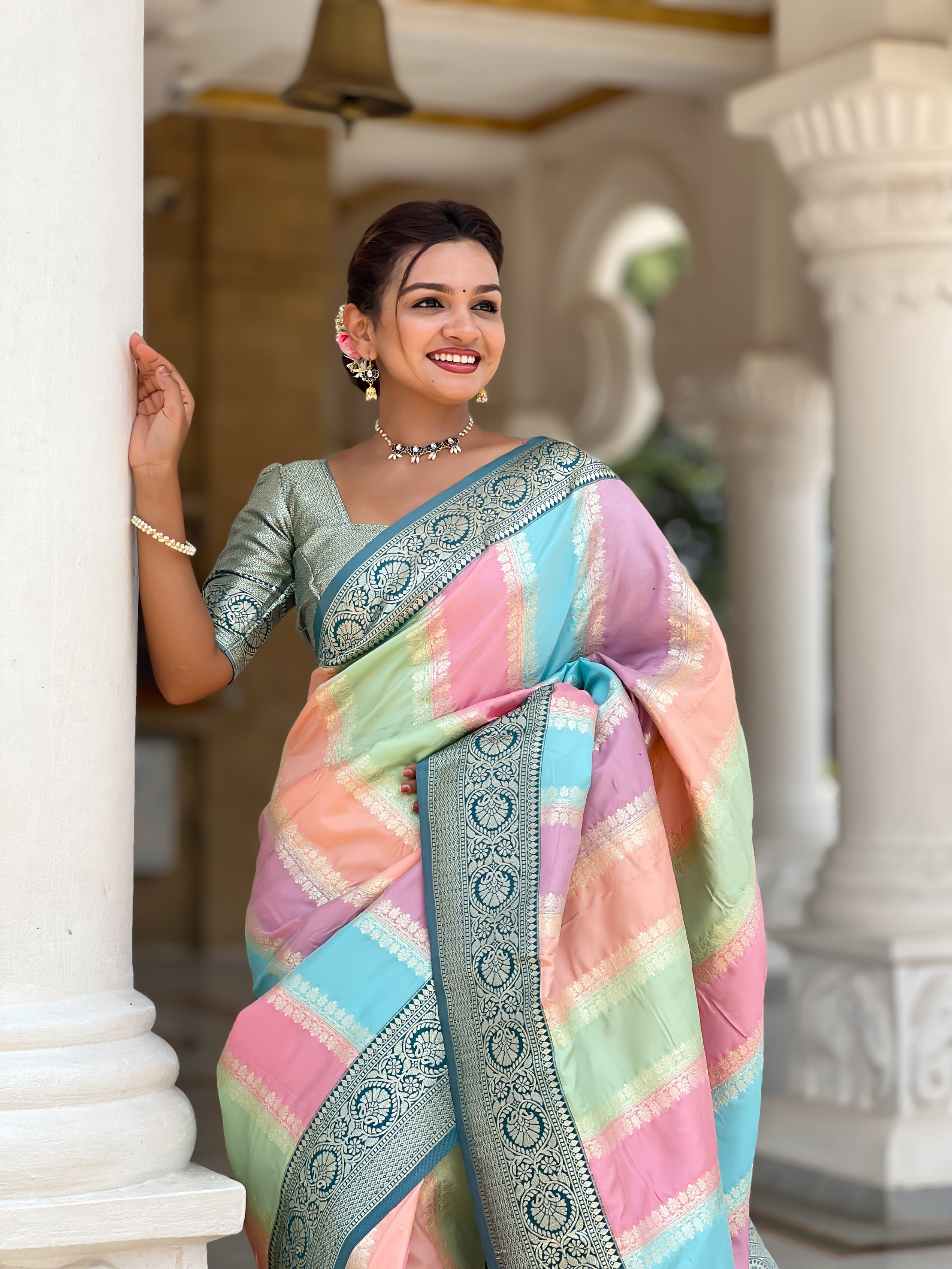 Vedant Vastram Soft Litchi Silk Fancy Jacquard Bollywood Saree - Morpich - Dista