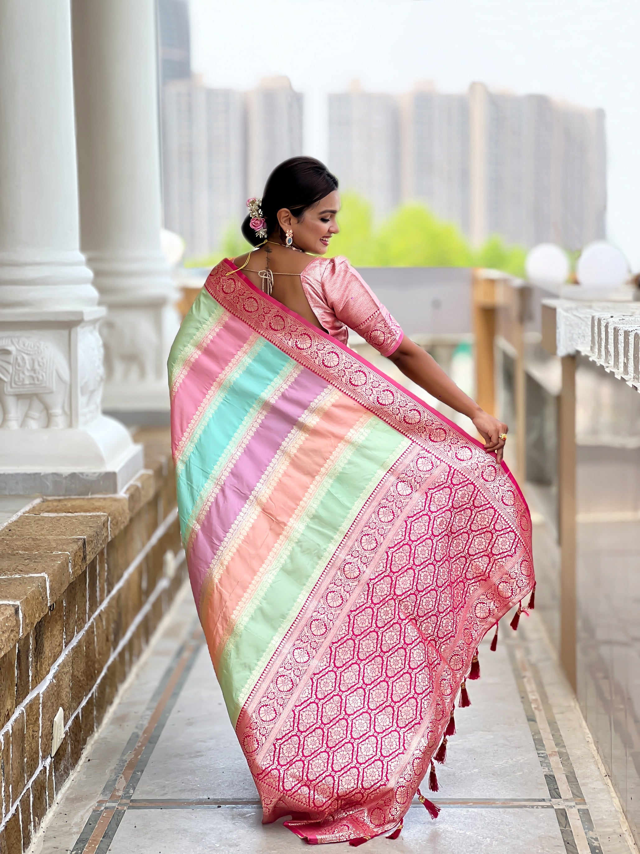Vedant Vastram Soft Litchi Silk Fancy Jacquard Bollywood Saree - Pink - Dista