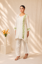 Thumbnail for Gharana India Natural Muslin Green Leaf Pattern Short Kurta Set - Dista