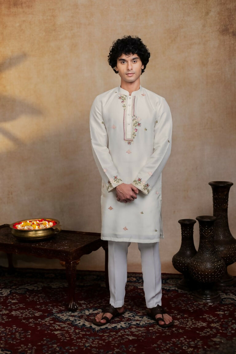 Falling Raw Silk Off White Geometric Symphony Kurta Set By Hilo Design - Distacart