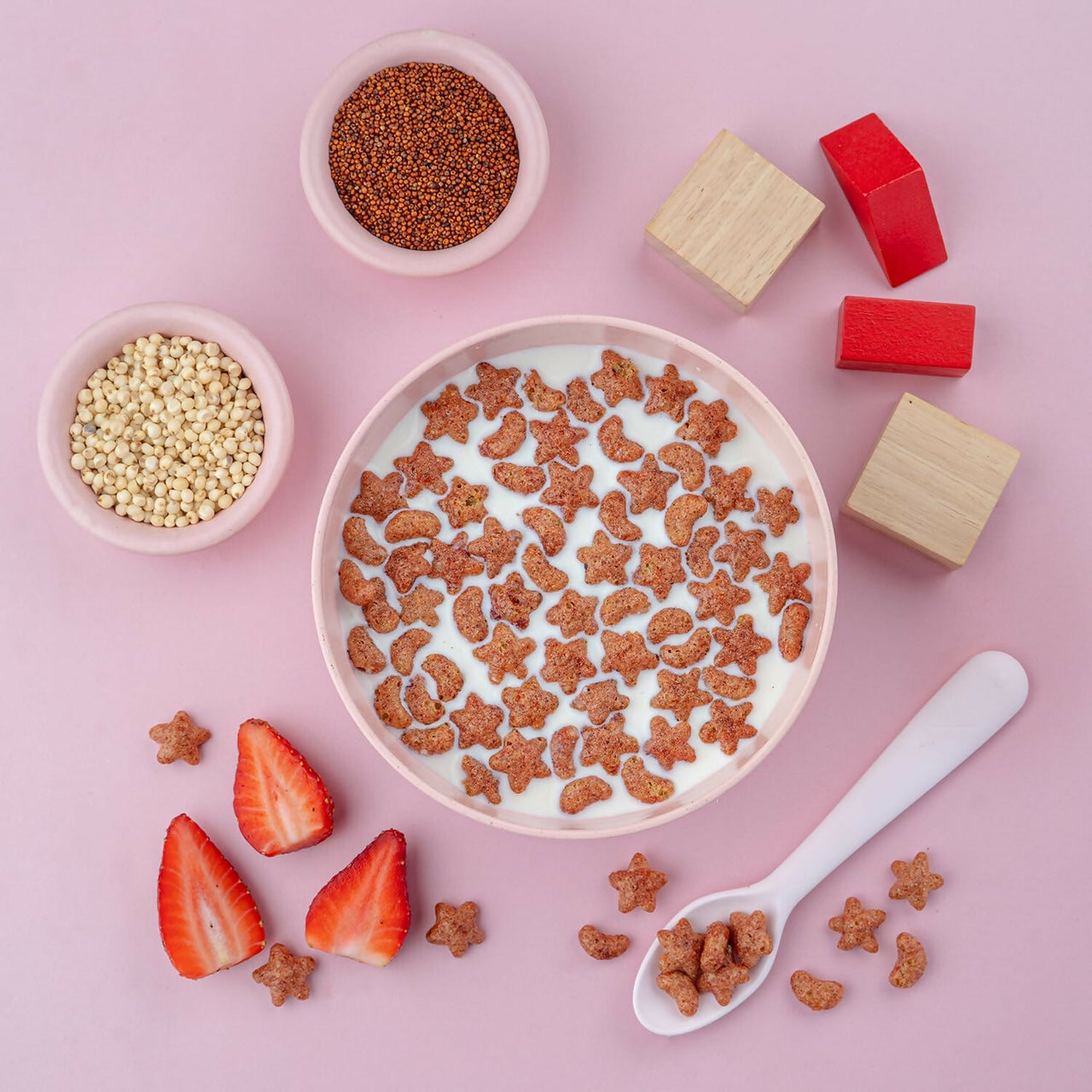 Slurrp Farm Berry Crunch Strawberry Cereal (Ragi Stars & Moons) - Distacart