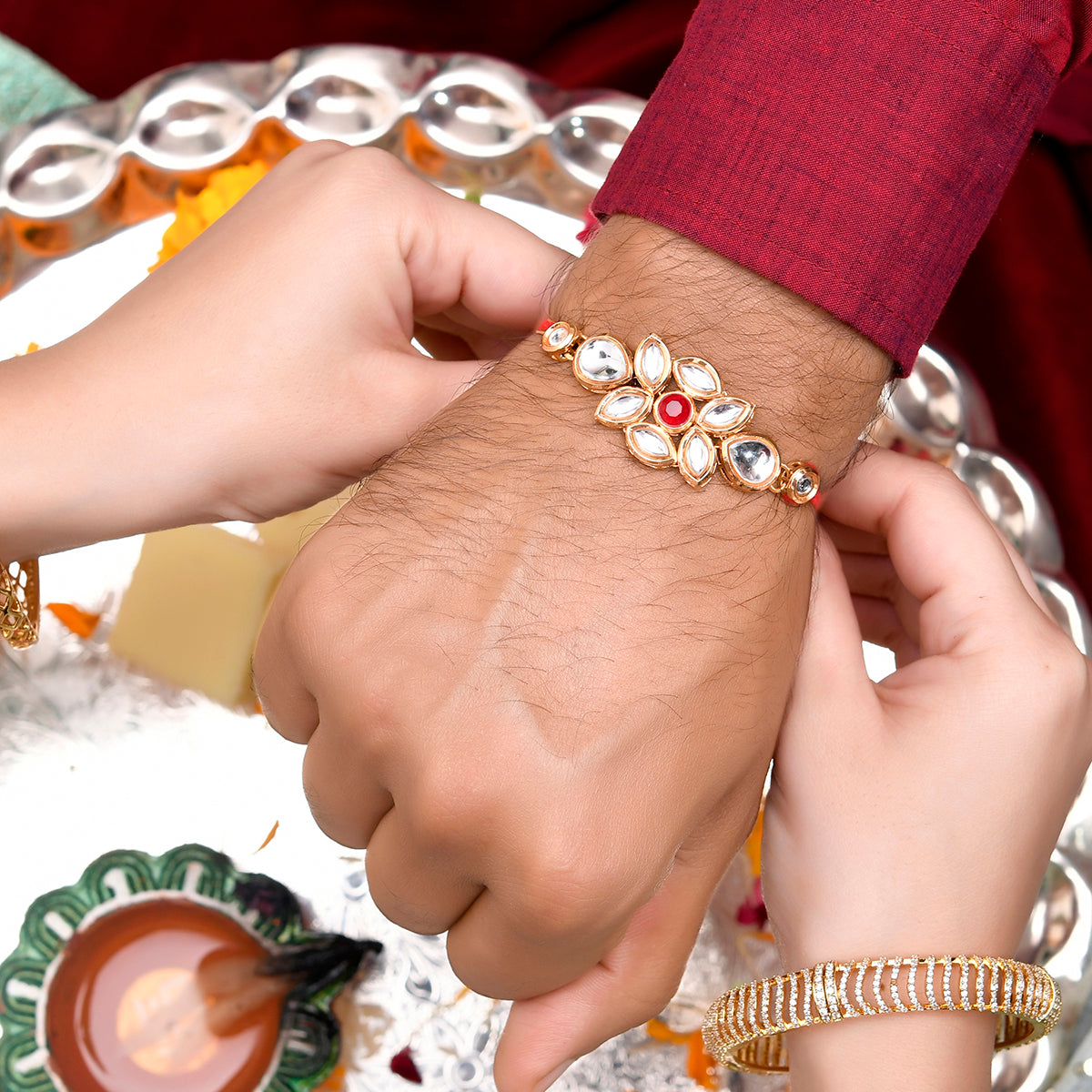 trueBrowns X Voylla Ethnic Kundan Polki Thread Rakhi - Distacart