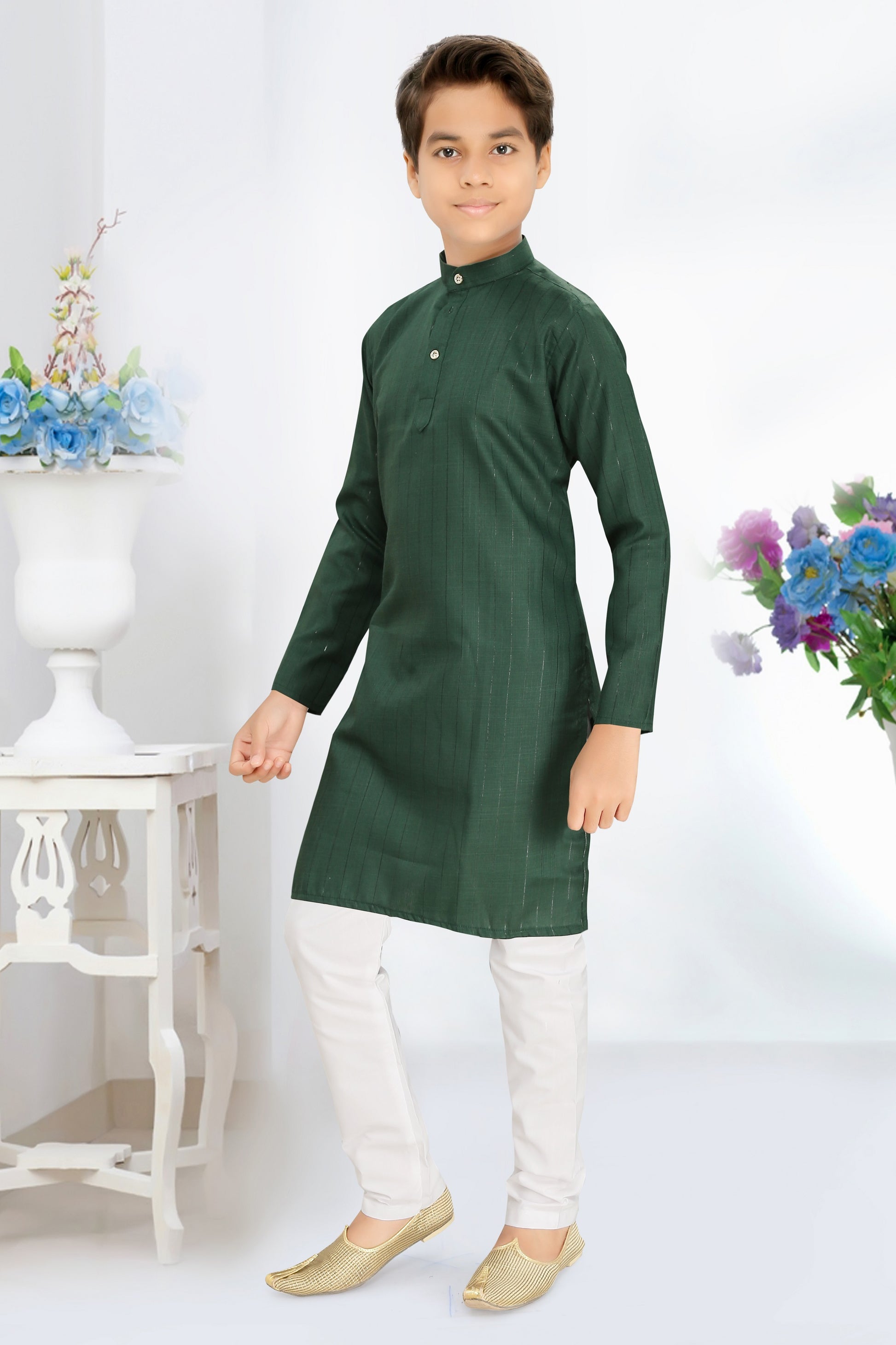 Neera Trendz Green Cotton Blend Lining Work Kid's Kurta With Pyjama - Dista