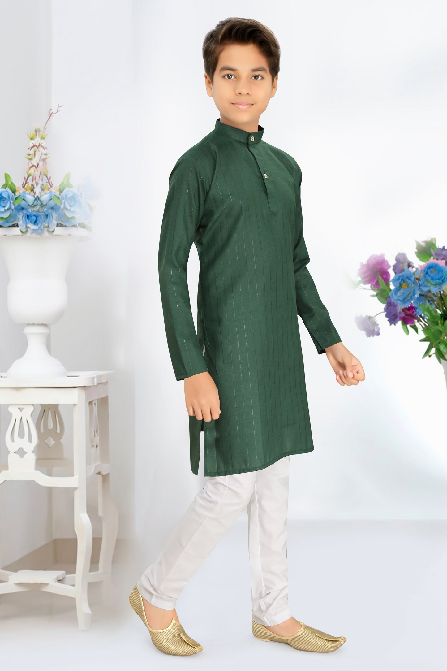 Neera Trendz Green Cotton Blend Lining Work Kid's Kurta With Pyjama - Dista