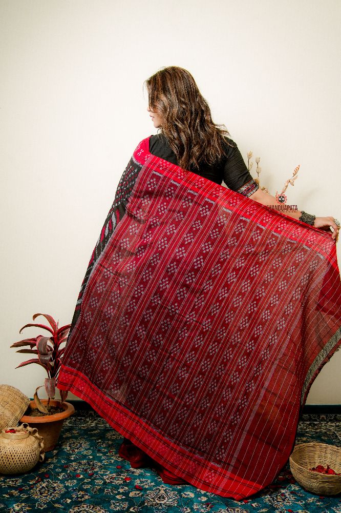 khanduapata Black Special Star Design Cotton Saree For Women