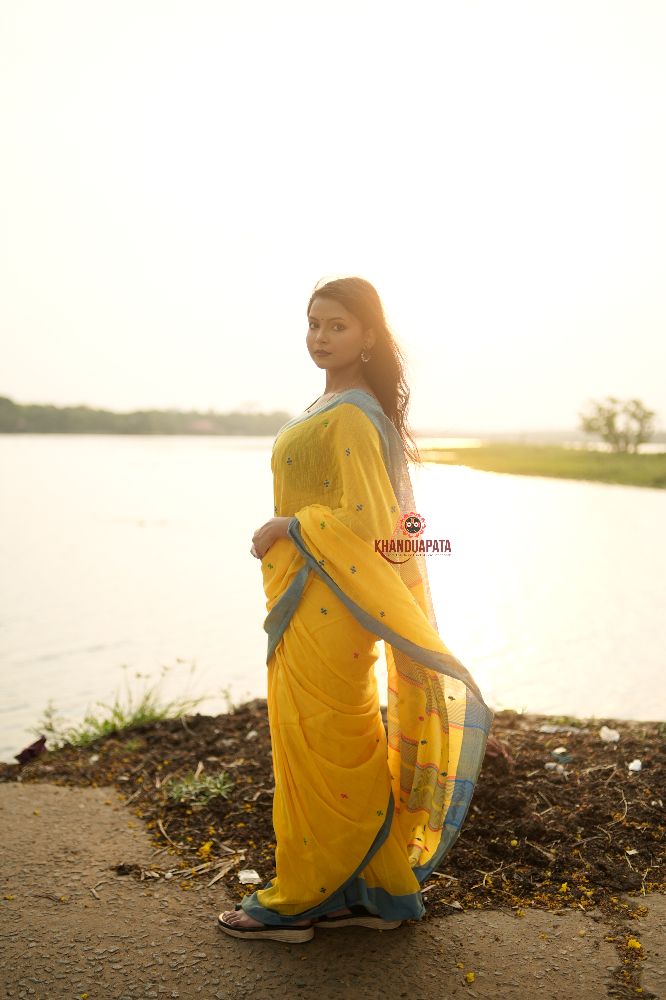 khanduapata Yellow and Soft Blue Colourful Dot Pattern Cotton Saree For Women