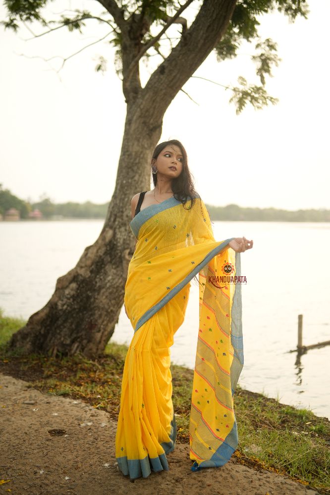 khanduapata Yellow and Soft Blue Colourful Dot Pattern Cotton Saree For Women