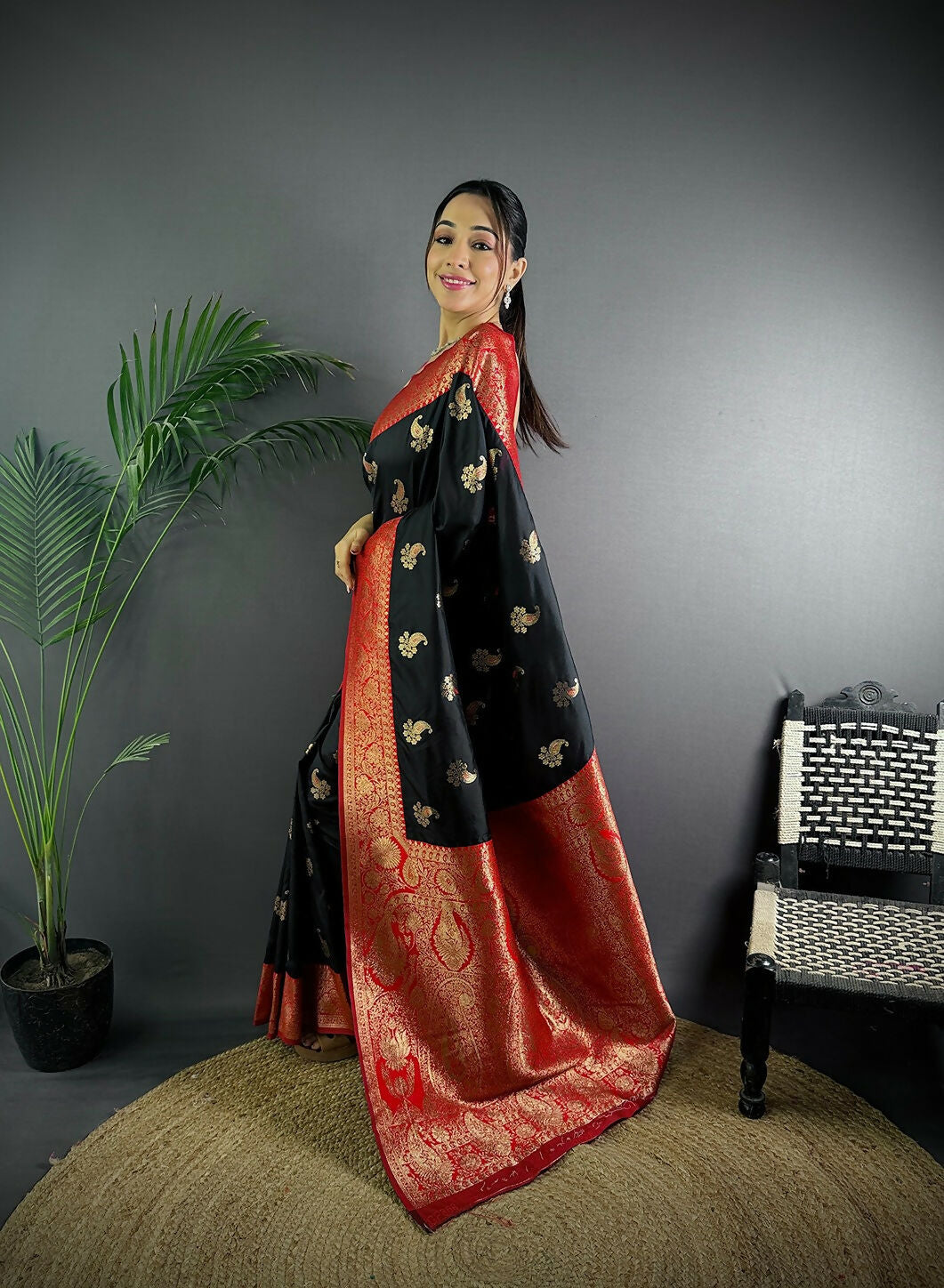 Joban Fashion Banarasi Black Woven Butti Soft Silk Saree