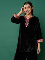Thumbnail for Lyush Girl Black Velvet Contrast Embroidered Short Kurta - Distacart