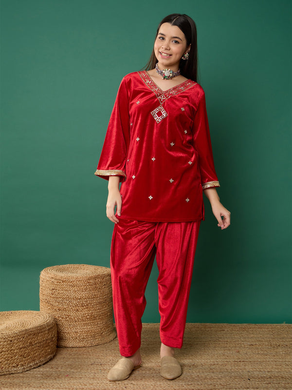 Lyush Girl Red Velvet Embroidered V-Neck Short Kurta - Distacart
