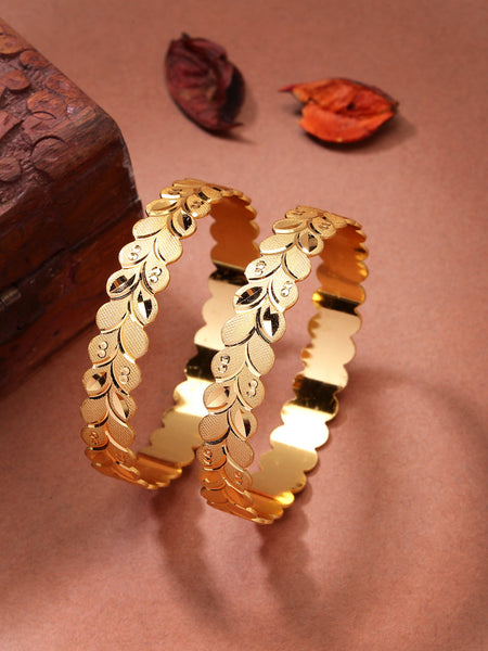 NVR Women's Set of 2 Gold-Polished Leaf Shaped Kada Bangles