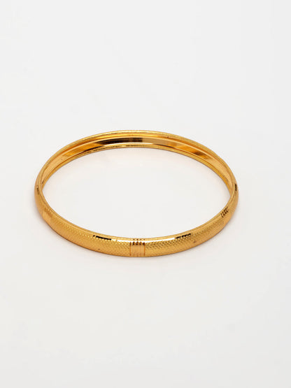NVR Women's Set of 4 Gold-Polished Traditional Bangles - Distacart