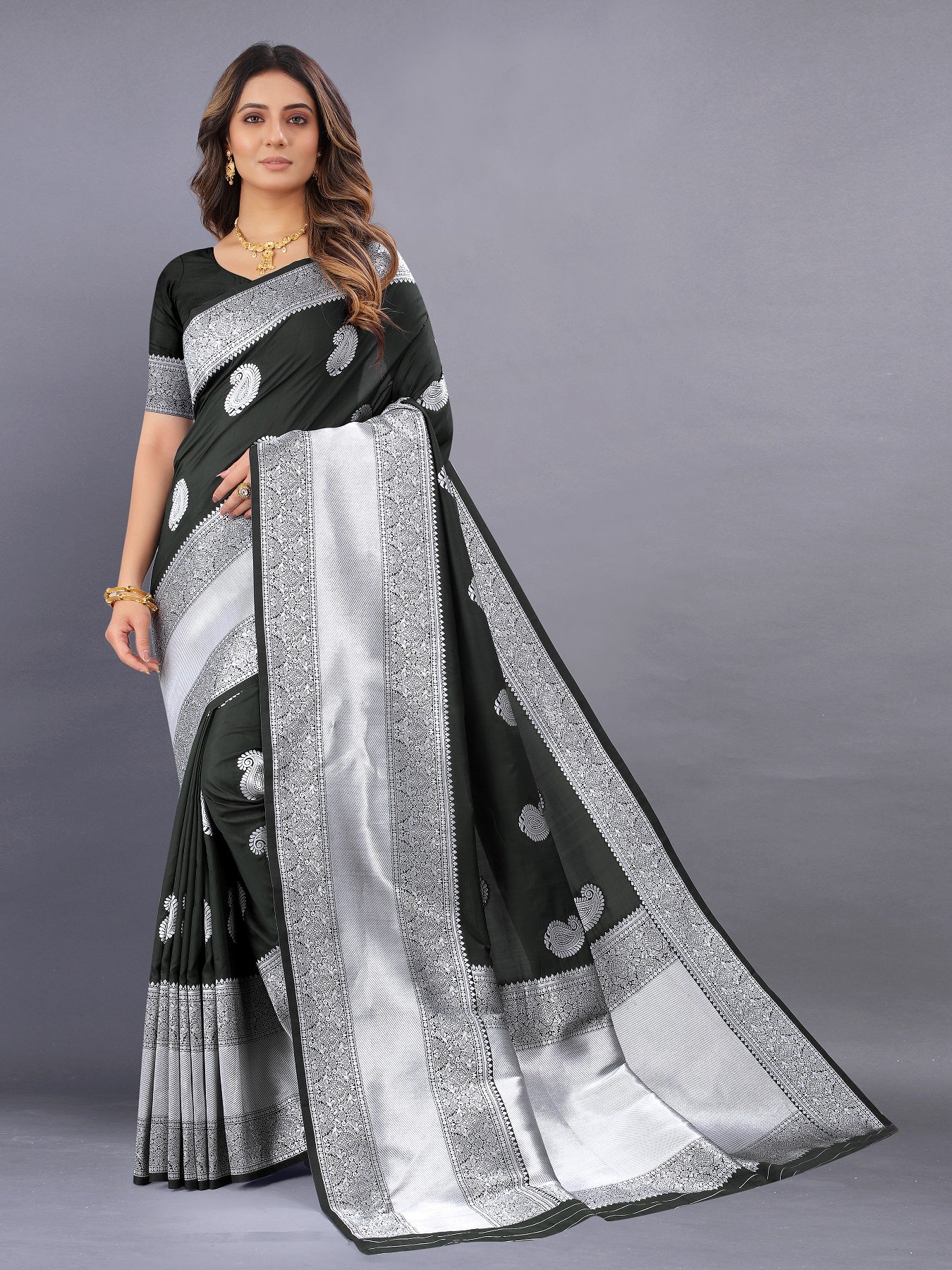 Vedant Vastram Soft Litchi Silk Banarasi Silk Saree - Black - Distacart