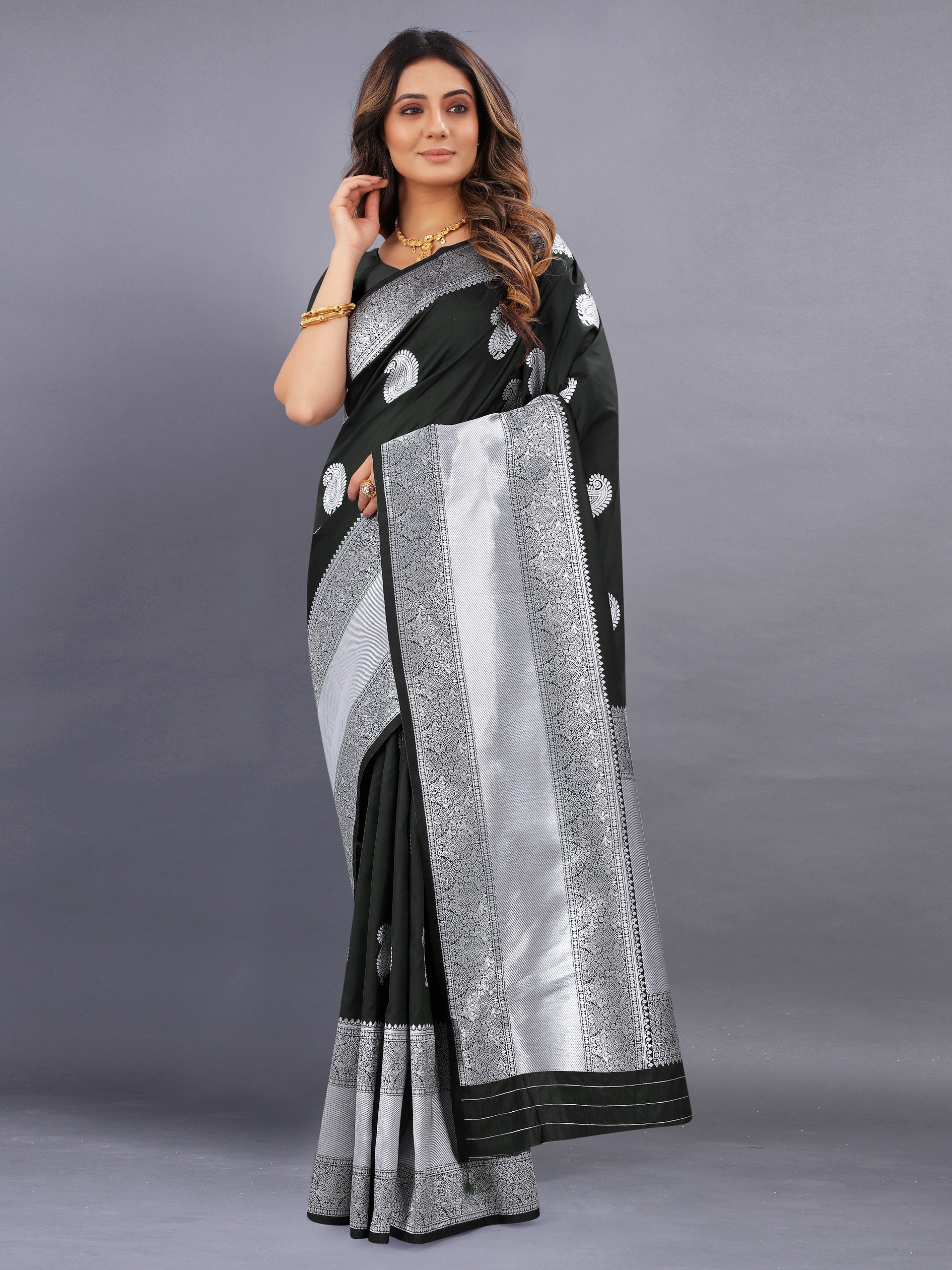 Vedant Vastram Soft Litchi Silk Banarasi Silk Saree - Black - Distacart