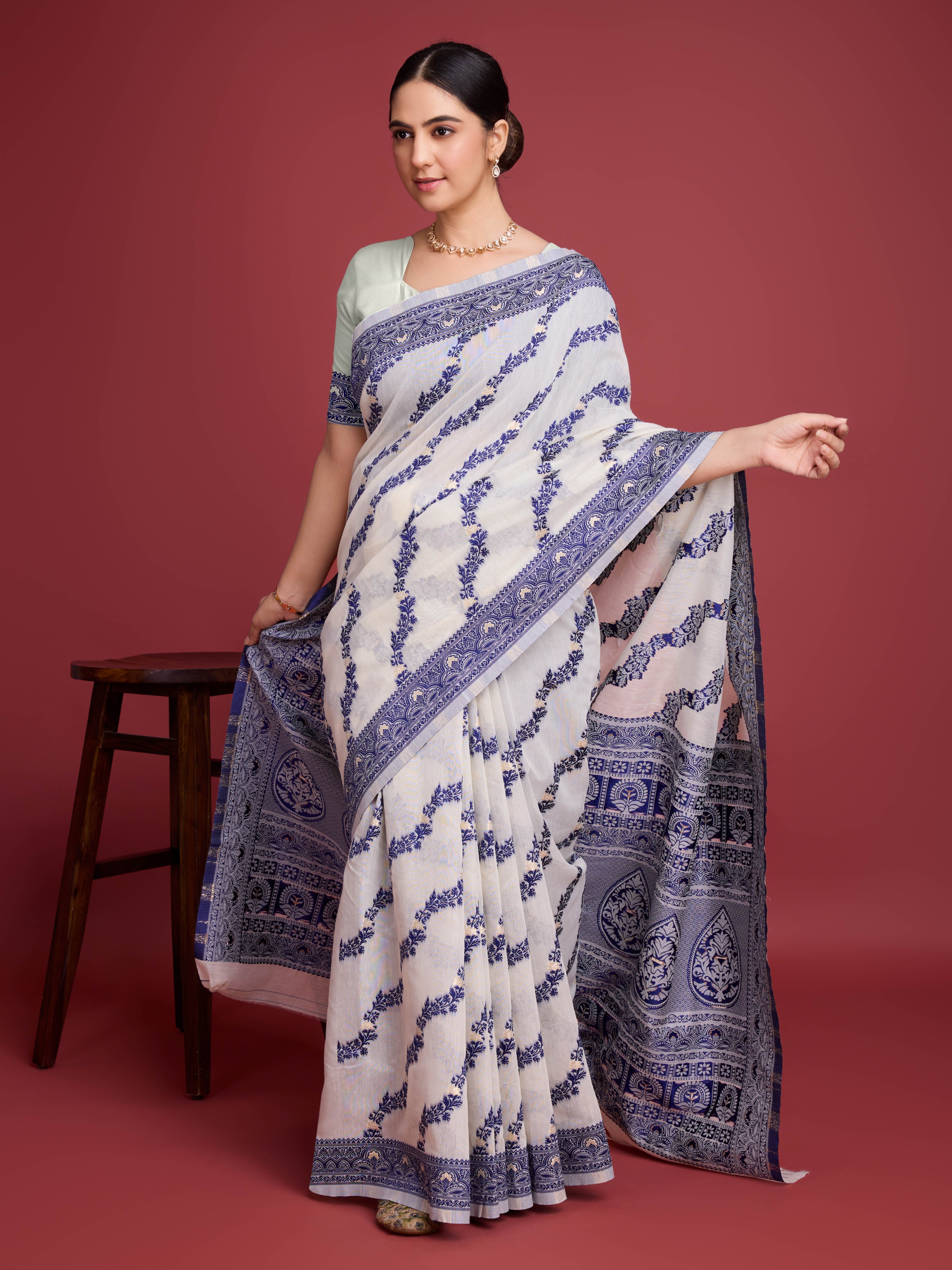 Vedant Vastram Dhakai Jamdani Cotton Saree - Navy - Distacart