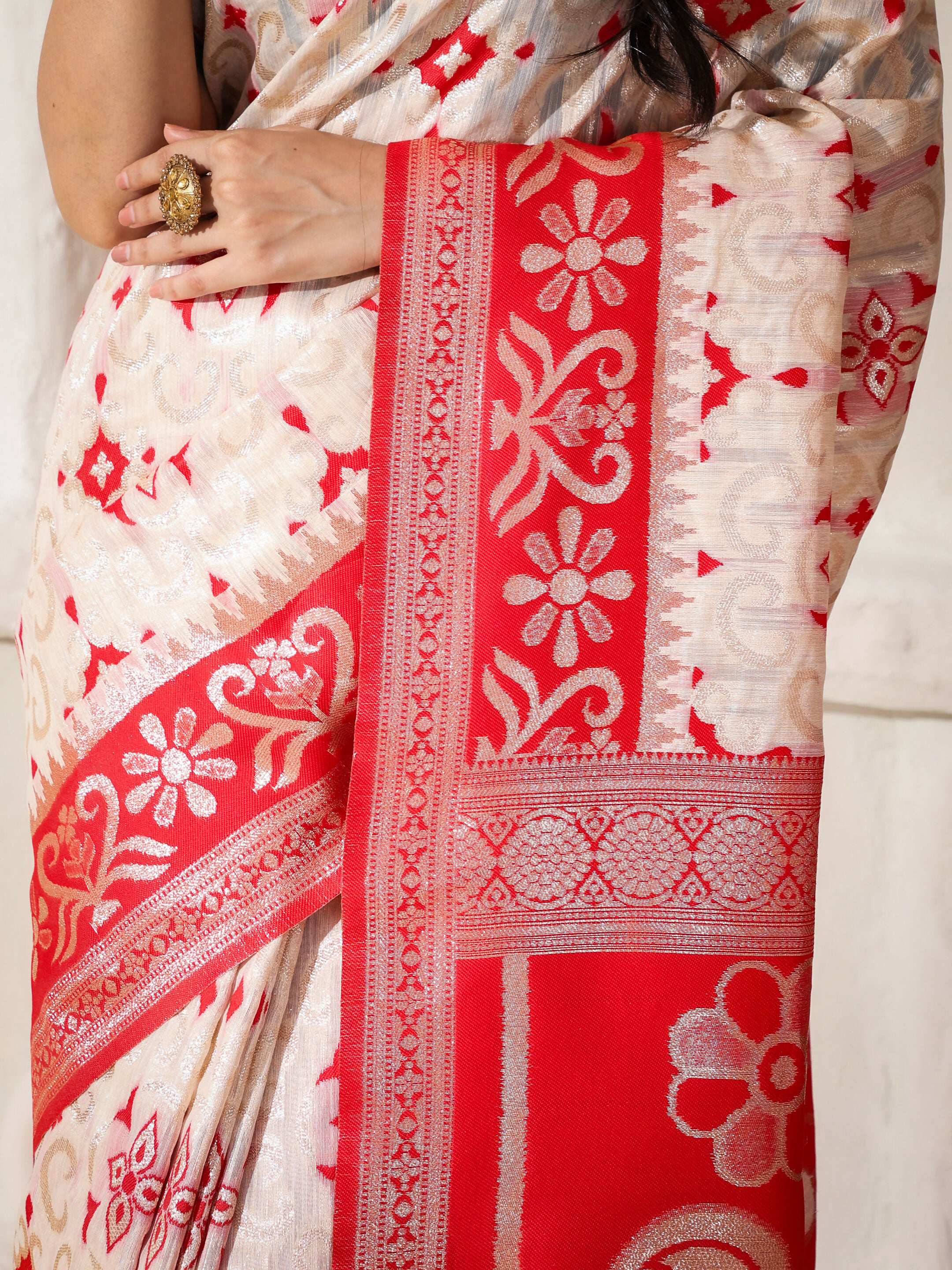 Astita Linen Cotton Red & White Saree