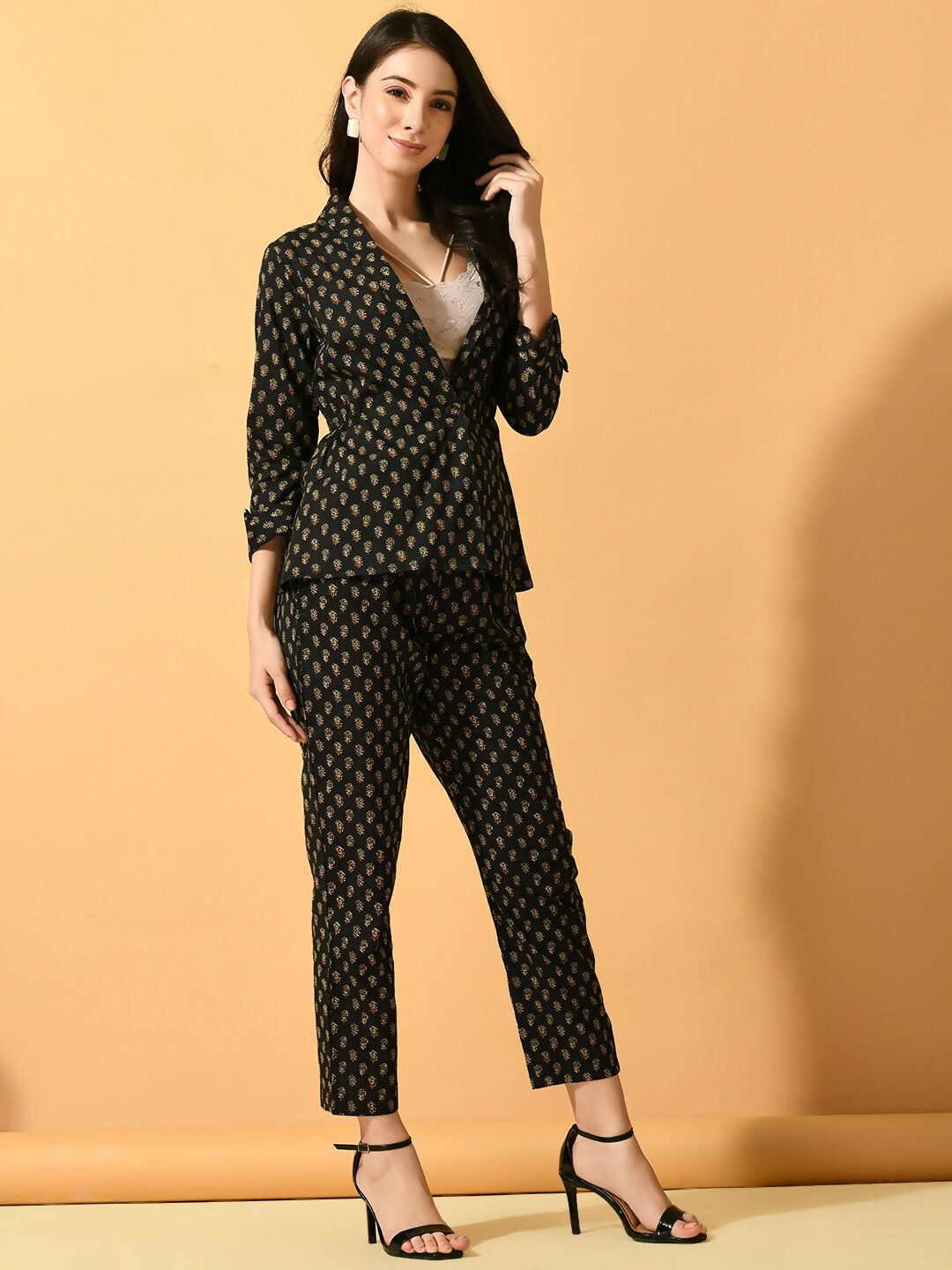 Myshka Women's Black Printed Coat With Trousers - Distacart