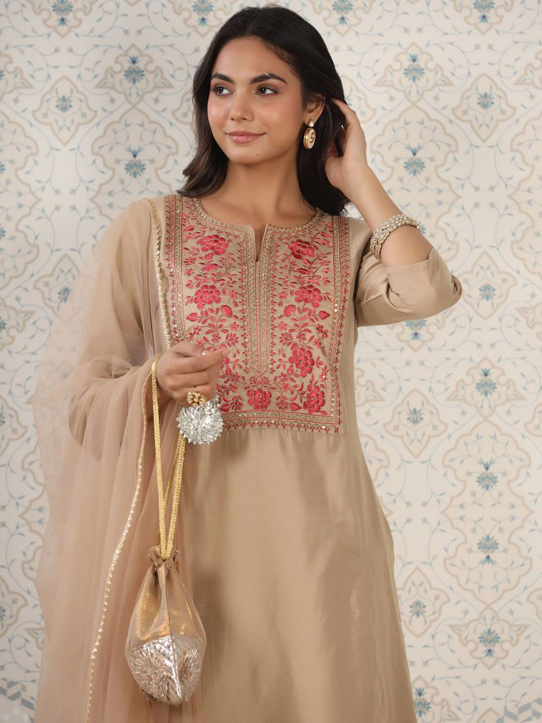 Ode by House of Pataudi Floral Yoke Design Sequinned Kurta with Trousers & Dupatta - Distacart