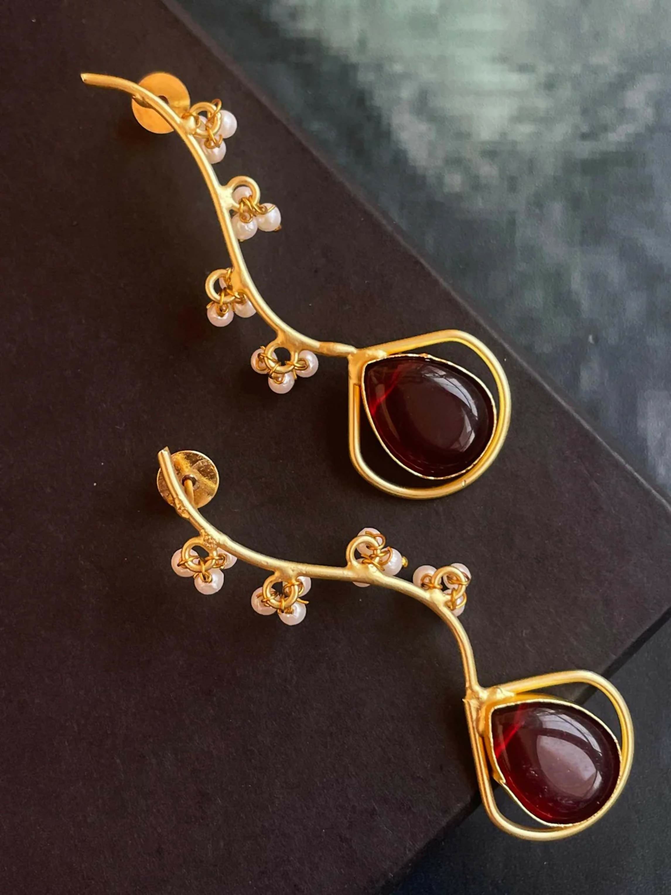 Joban Fashion Women Maroon Monalisa Stone Trendy Golden Earring