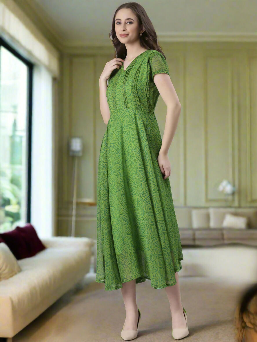 Souchii Green Printed Midi Dress – Flowy Fit & Flare