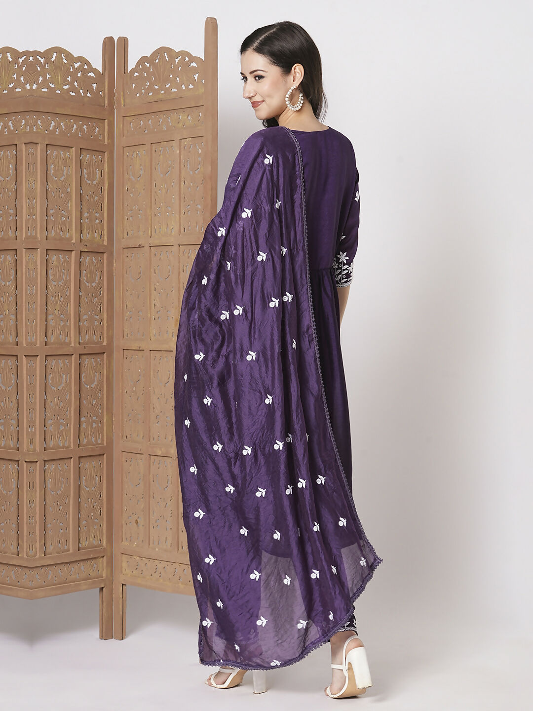 kbd3202-5_54249522271_o