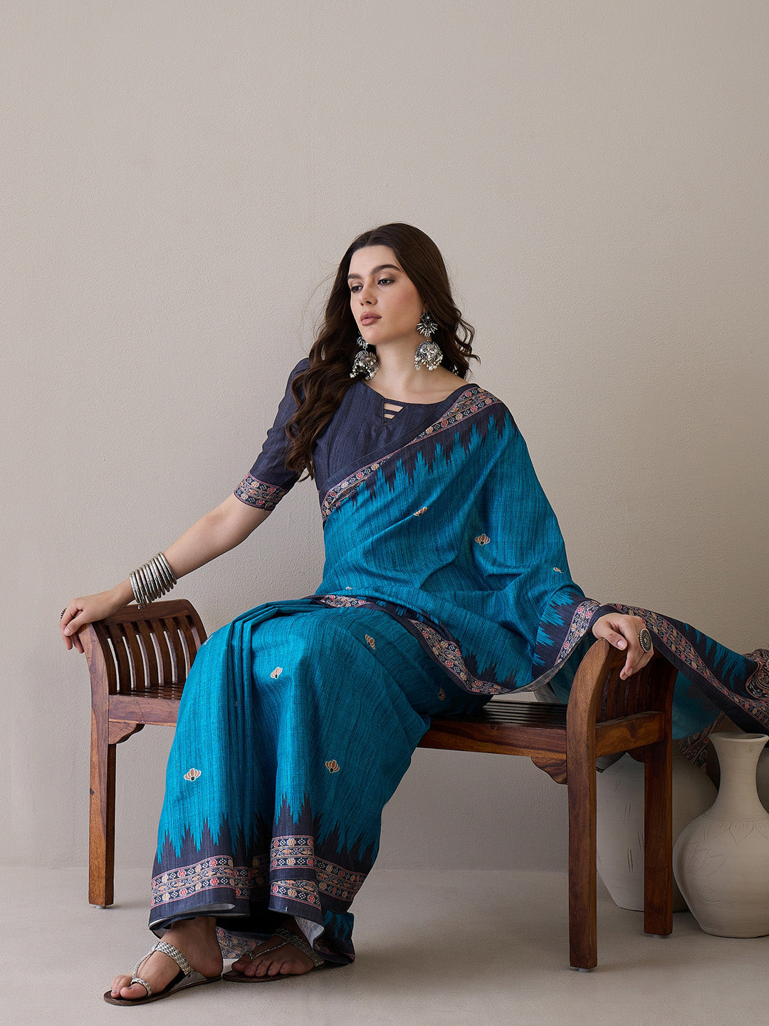 NOZ2TOZ Women's Silk Blend Navy Blue Printed Designer Saree With Blouse Piece - Distacart