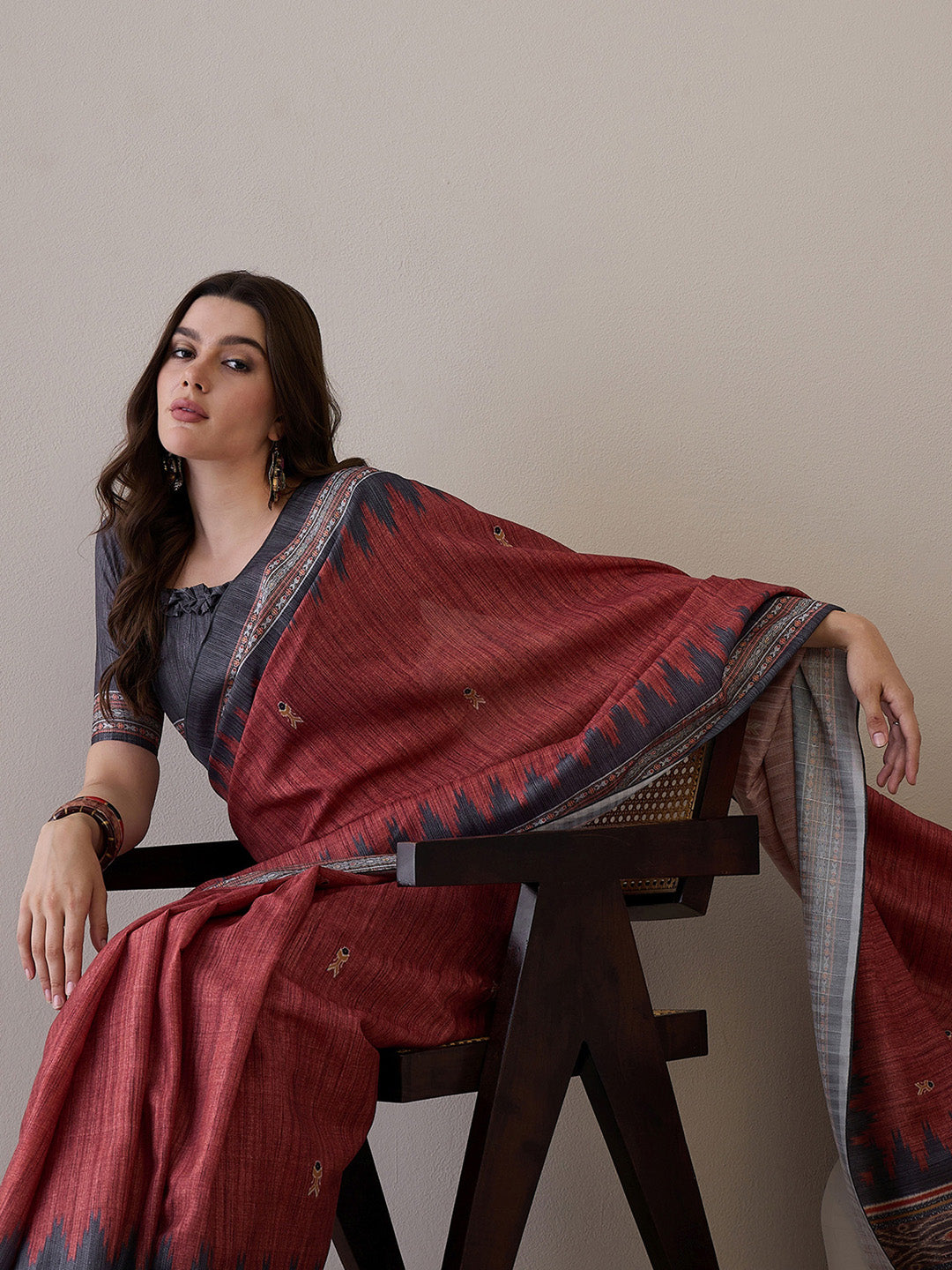 NOZ2TOZ Women's Silk Blend Grey Printed Designer Saree With Blouse Piece - Distacart