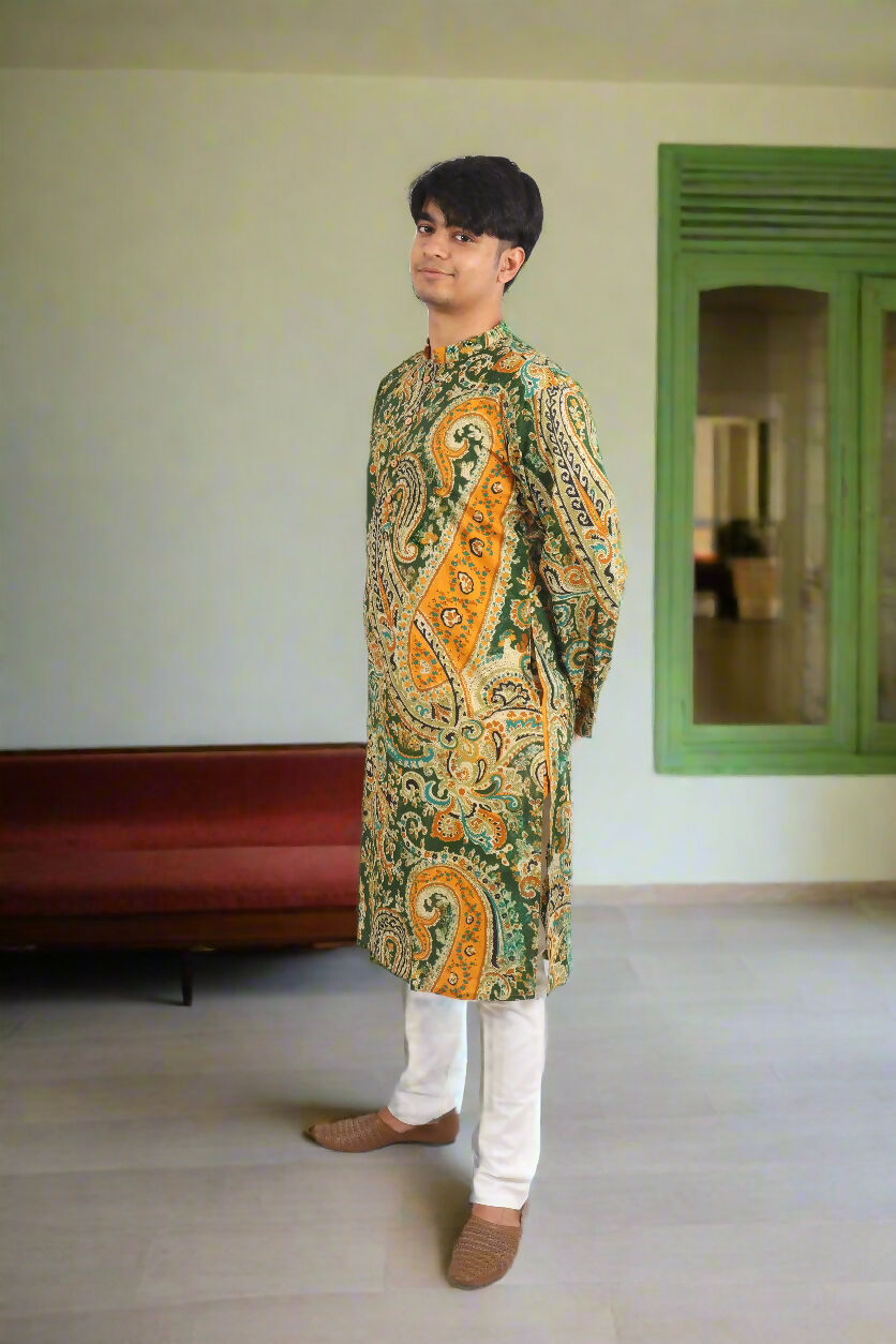 Souchii Men Green & Mustard Pure Cotton Paisley Printed Straight Kurta