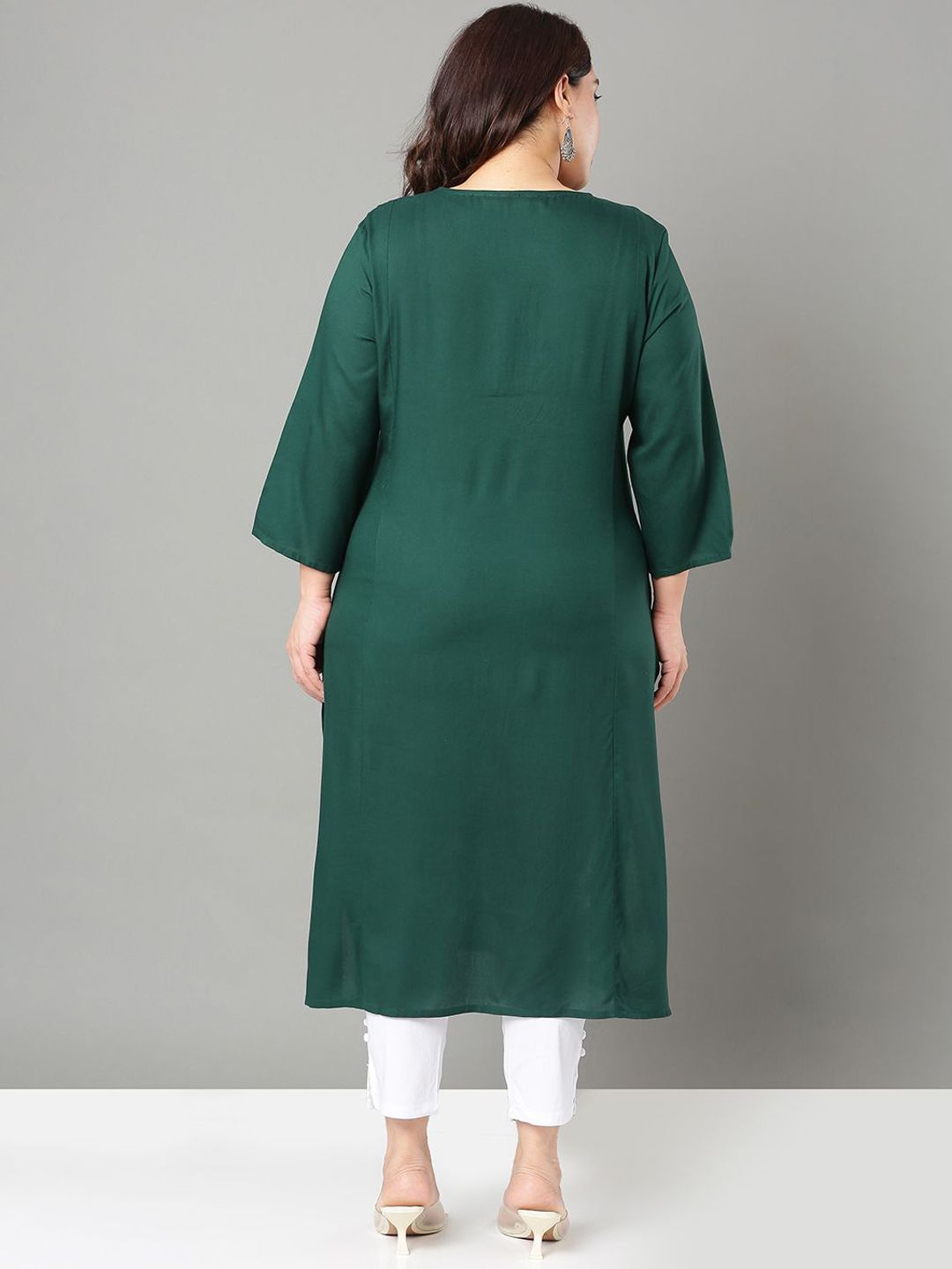 Sztori Plus Size Geometric Embroidered Thread Work Straight Kurta - Distacart