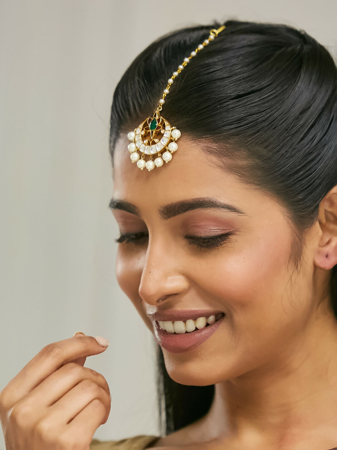 Nuyug 22K Gold-Plated Green Stone & Kundan Studded with Pearl Drop Maang Tikka Head Jewellery