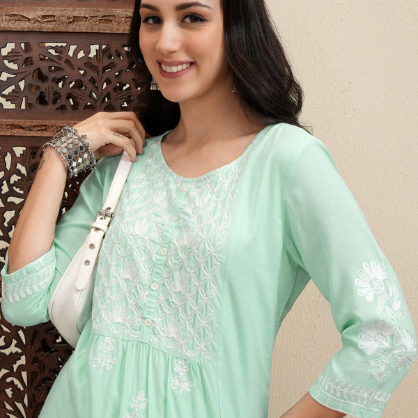 Vishudh Green Floral Embroidered Thread Work Regular Kurta with Trouser - Distacart