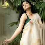 Thumbnail for Preksha Creation Women Banarasi Cream Saree With Copper And Zari Work - Distacart