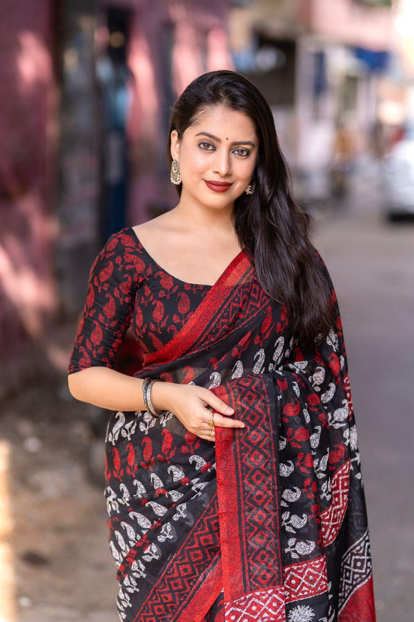 Red Linen Blend Ethnic Motifs Saree with Unstitched Blouse - Hiral Fashion - Distacart