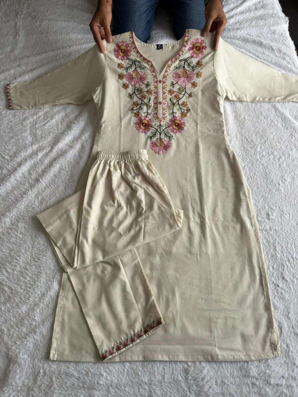 Lorenvalley Fashion Offwhite Pure Khadi Cotton Embroidery with Sequence Work Kurta Pant