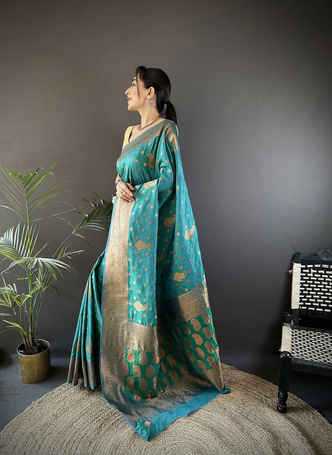 Joban Fashion Banarasi Teal Green Woven Soft Silk Saree