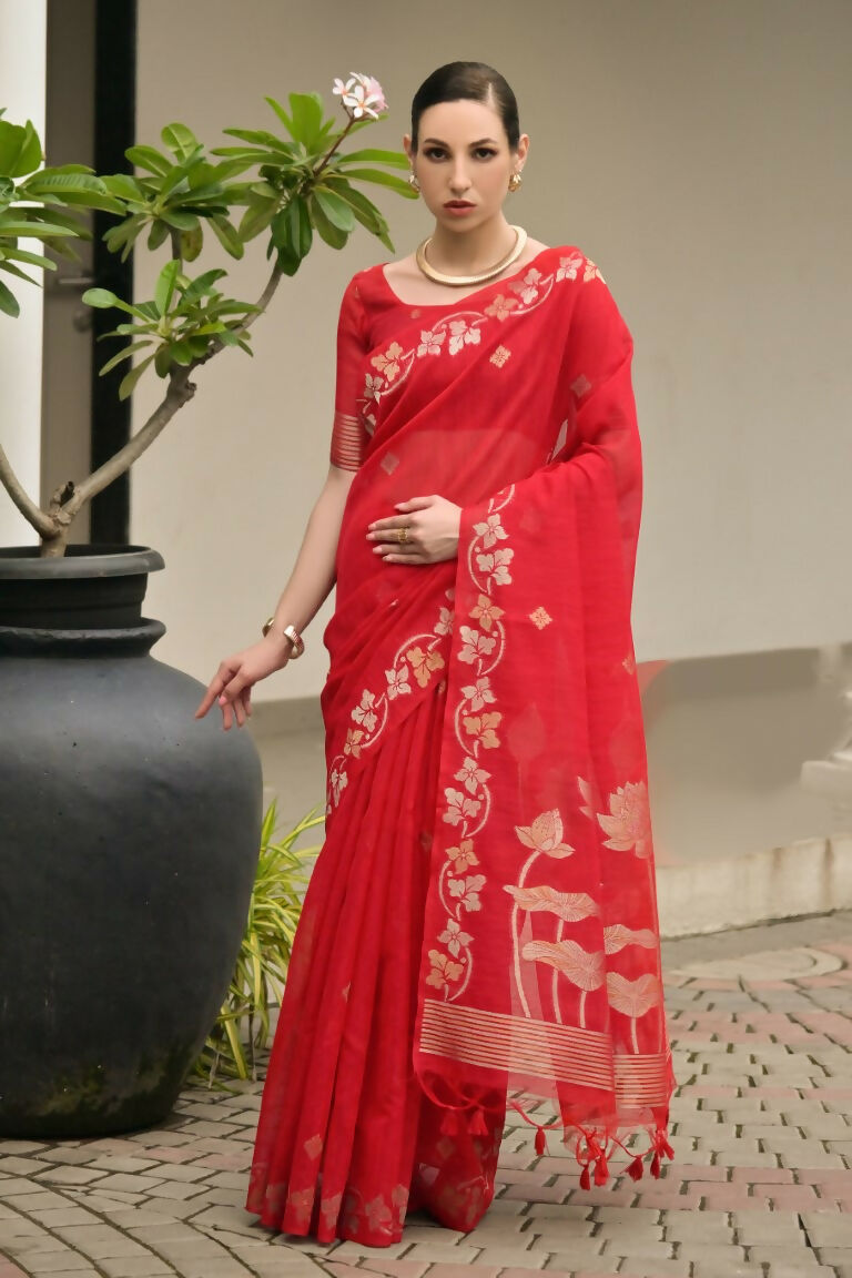Vishnu Weaves Women's Red Linen Silk Zari Weaving Saree with Blouse
