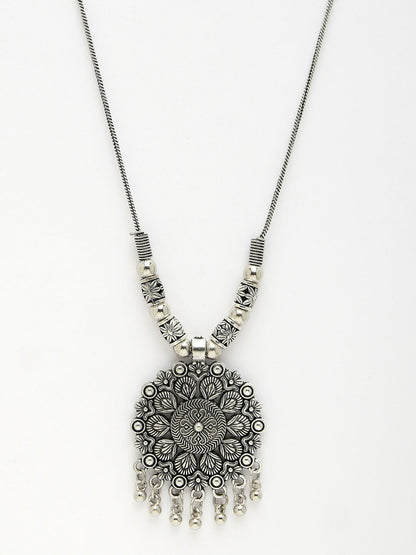 NVR Women's Silver-Toned Floral Shape Pendant with Chain - Distacart