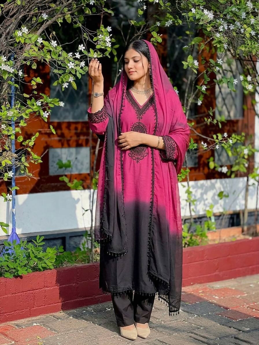 Teeya Creation Women's Trendy Stylish French Crepe Silk Pink Kurta Set - Dista
