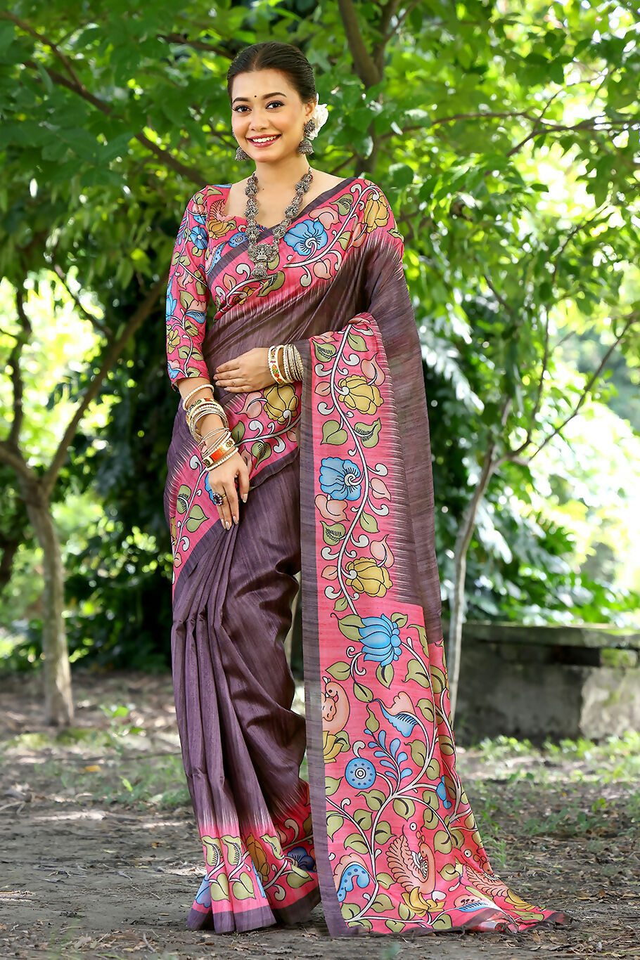 KAJAL_LOTUS_COFFEE (1)