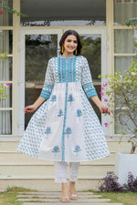 Thumbnail for Juniper White Floral Printed Cotton Kurta With Buttons