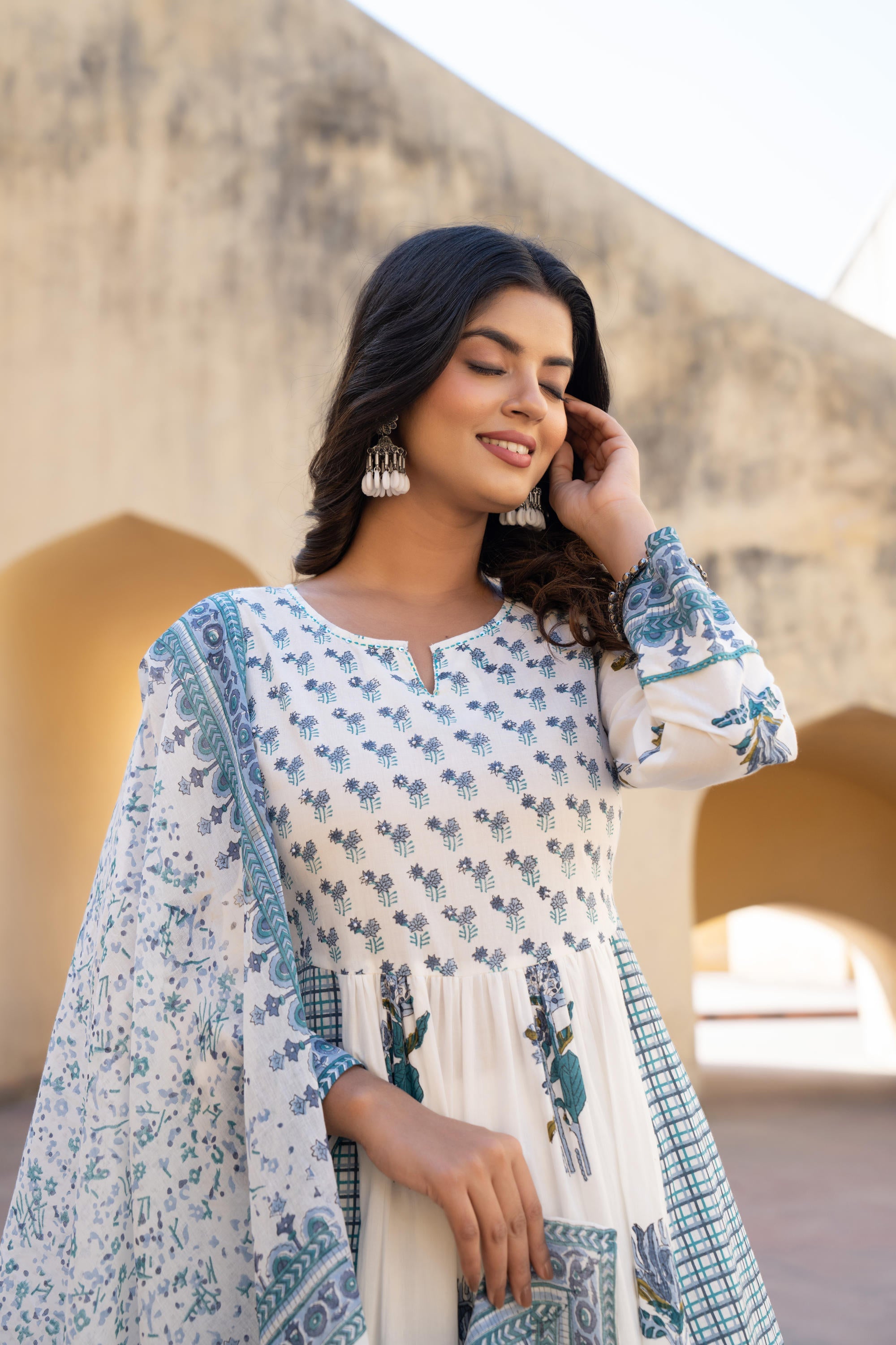 Juniper White Floral Printed Cotton Kurta Pant And Dupatta Set With Sequins & Beads - Distacart
